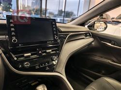 تۆیۆتا کامری